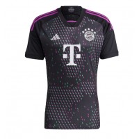 Camisa de Futebol Bayern Munich Dayot Upamecano #2 Equipamento Secundário 2023-24 Manga Curta